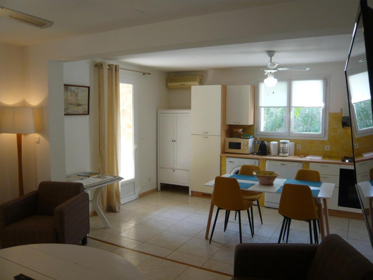 Апартаменты Locations Des Alpilles Сен-Реми-де-Прованс Экстерьер фото